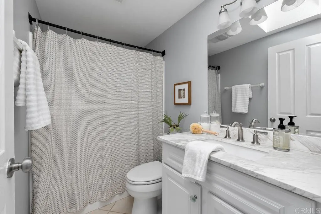 8771 Caminito Sueno, La Jolla, CA 92037
