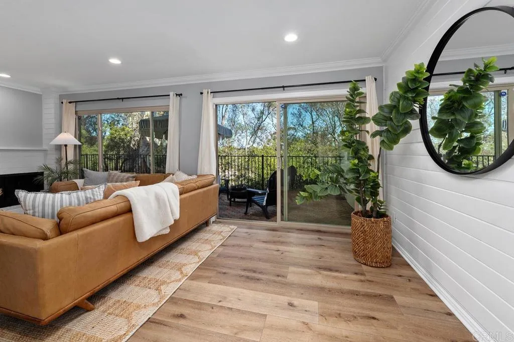 8771 Caminito Sueno, La Jolla, CA 92037