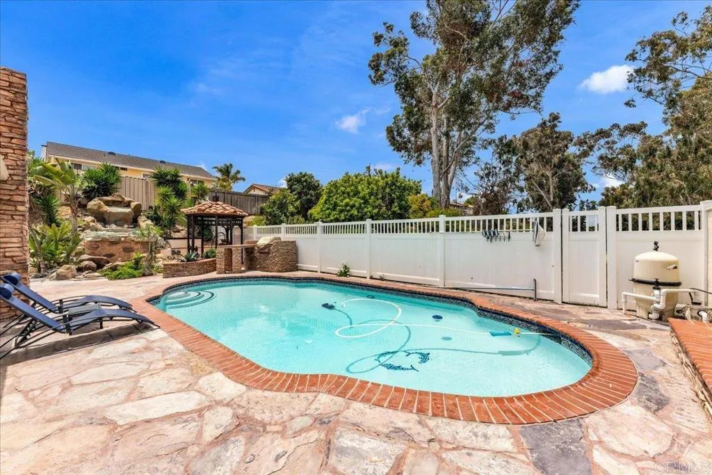 819 Arroyo Place, Chula Vista, CA 91910 819 Arroyo Place, Chula Vista, CA 91910