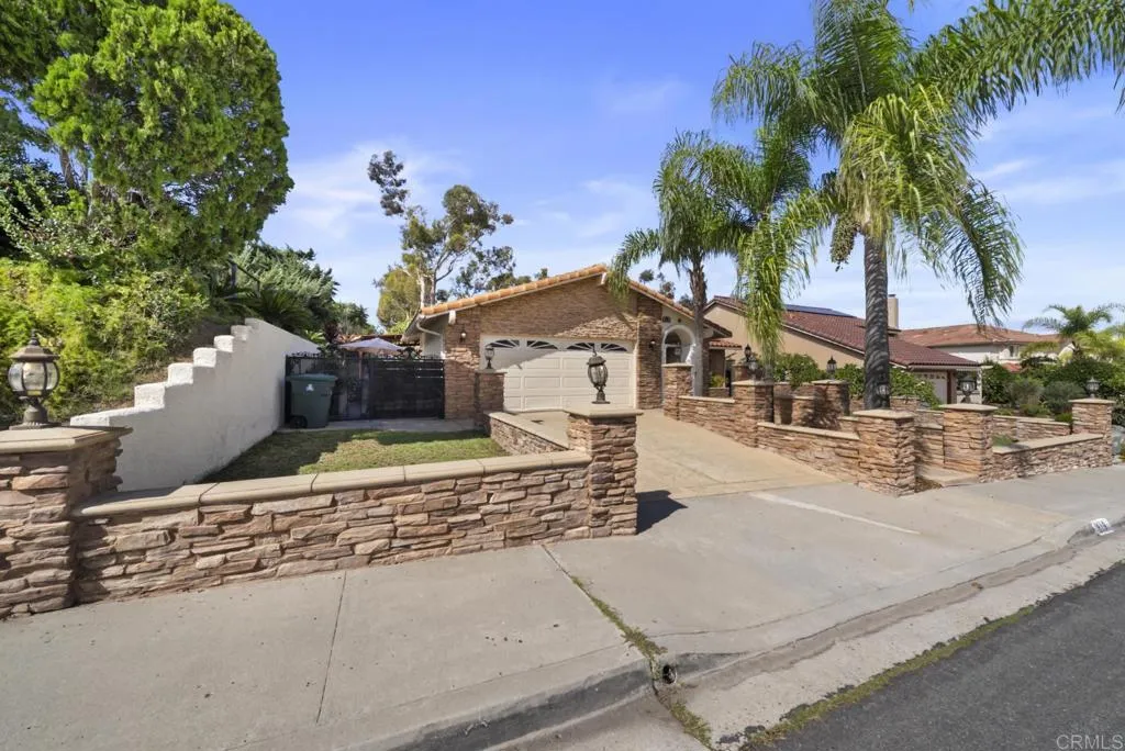 819 Arroyo Place, Chula Vista, CA 91910 819 Arroyo Place, Chula Vista, CA 91910