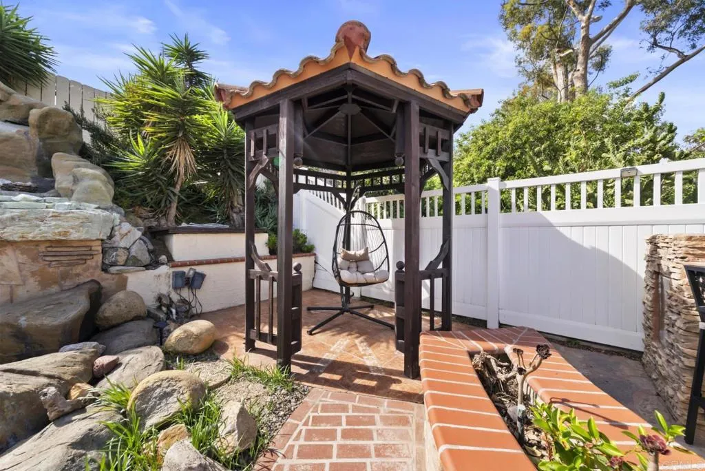 819 Arroyo Place, Chula Vista, CA 91910 819 Arroyo Place, Chula Vista, CA 91910