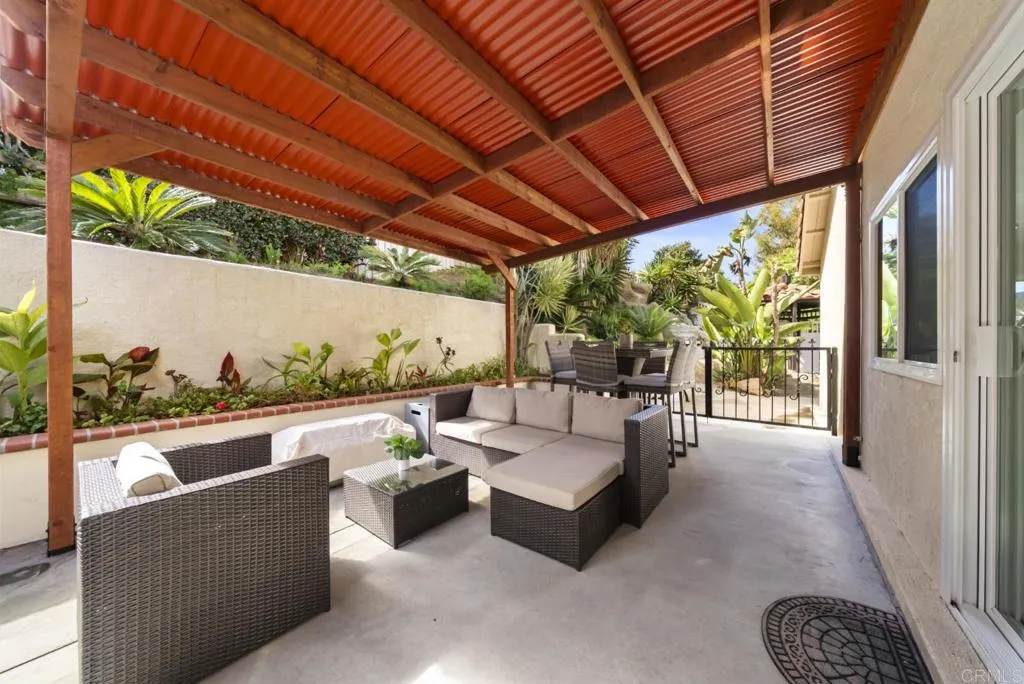 https://cdn.realtyfeed.com/cdn/127/307109378/c4d5de8177a0c7b7408c4a8892e05ae4.webp