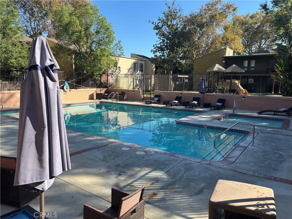 Tarzana, CA 91356