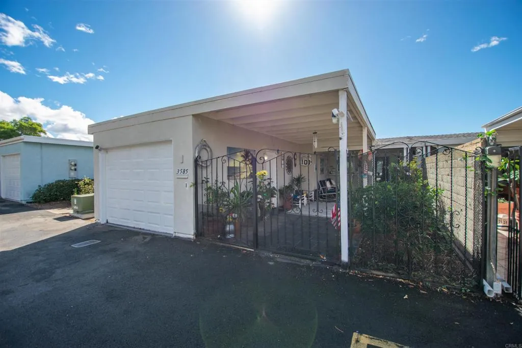 3585 Buffum Drive, Oceanside, CA 92057 3585 Buffum Drive, Oceanside, CA 92057
