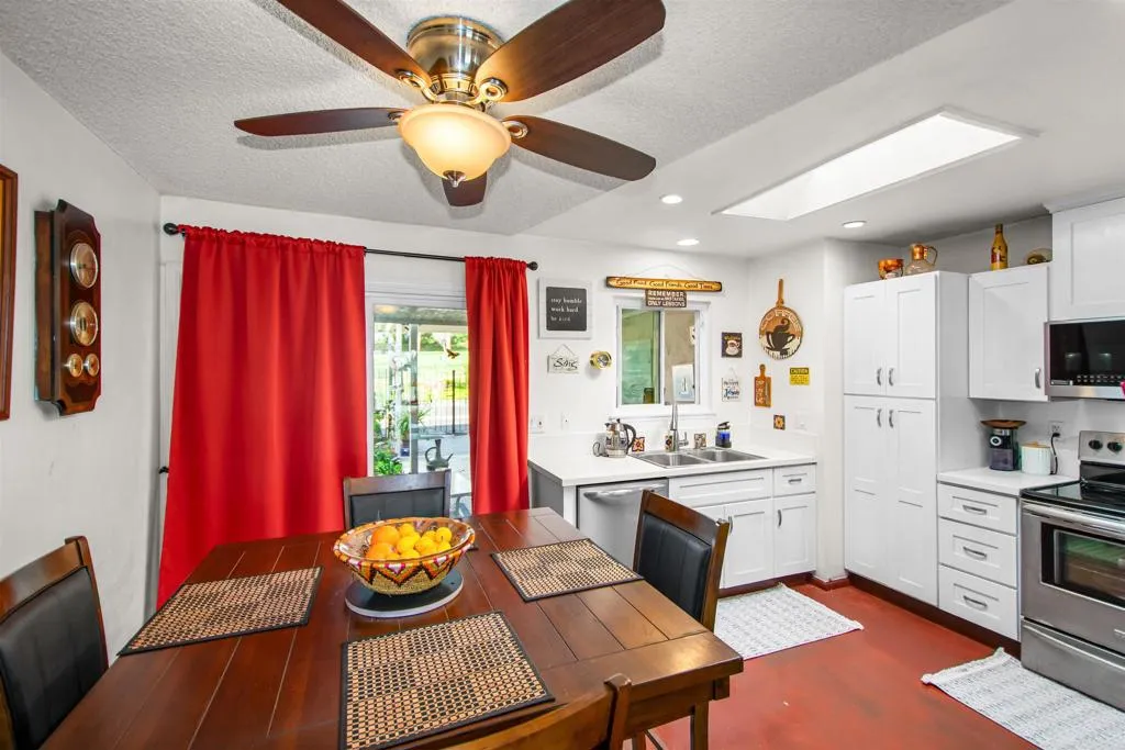 3585 Buffum Drive, Oceanside, CA 92057 3585 Buffum Drive, Oceanside, CA 92057