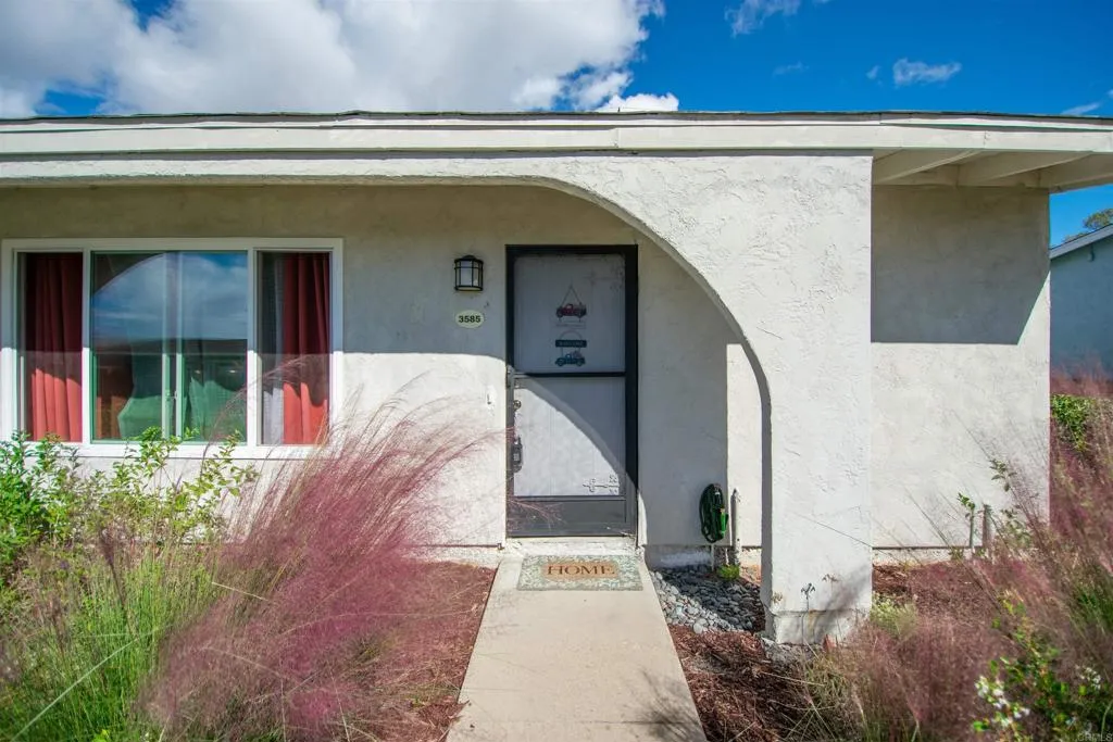3585 Buffum Drive, Oceanside, CA 92057 3585 Buffum Drive, Oceanside, CA 92057