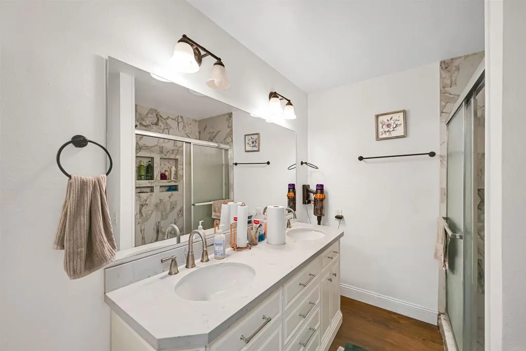 17395 Frondoso Dr, San Diego, CA 92128 17395 Frondoso Dr, San Diego, CA 92128