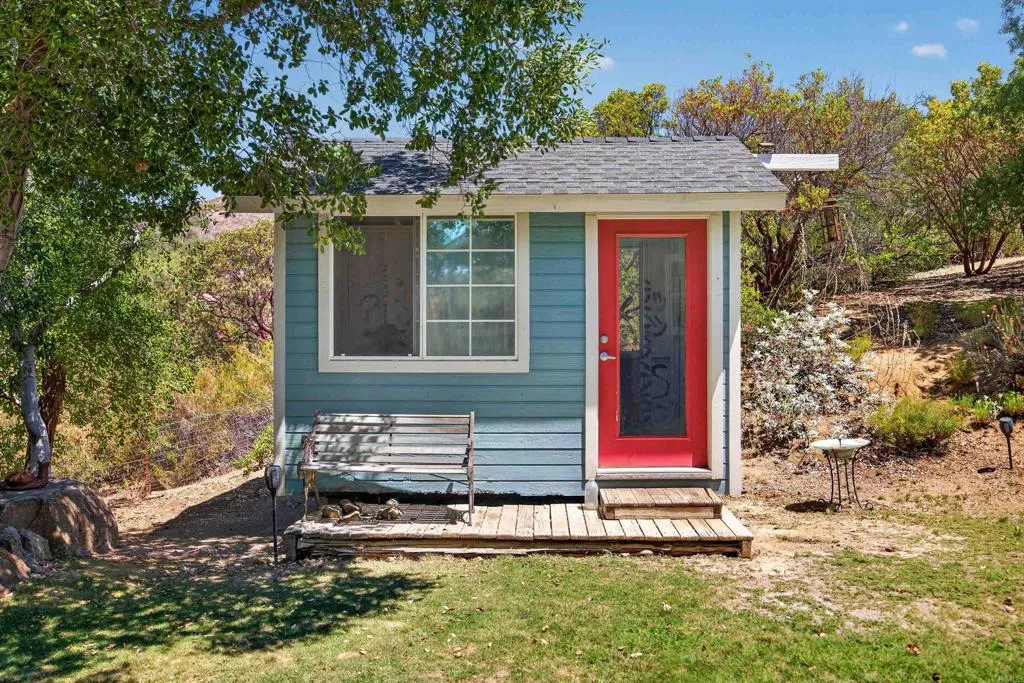 24286 SHERILTON VALLEY, Descanso, CA 91916 24286 SHERILTON VALLEY, Descanso, CA 91916