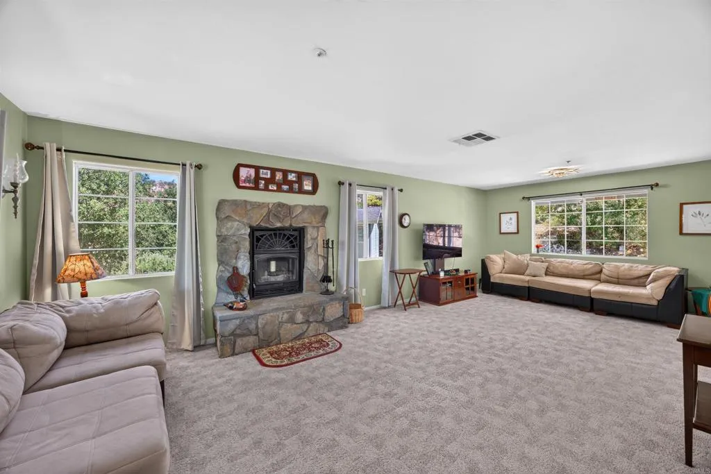 24286 SHERILTON VALLEY, Descanso, CA 91916 24286 SHERILTON VALLEY, Descanso, CA 91916