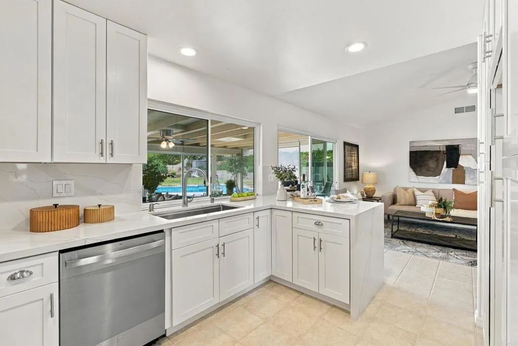 https://cdn.realtyfeed.com/cdn/127/307109526/81753d2a03c4fcfebd5a2db65b4608af.webp