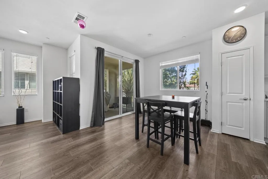 5230 Calle Rockfish, #98, San Diego, CA 92154