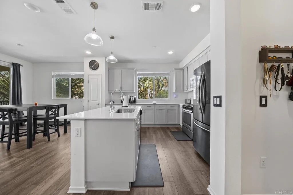 5230 Calle Rockfish, #98, San Diego, CA 92154