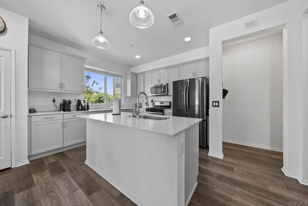 5230 Calle Rockfish, #98, San Diego, CA 92154