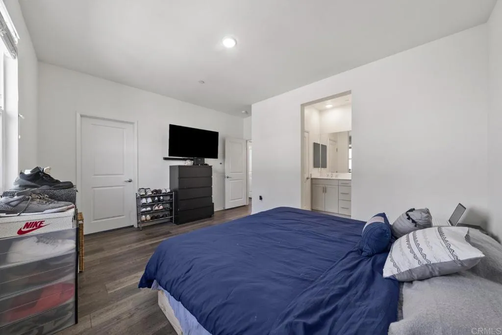 5230 Calle Rockfish, #98, San Diego, CA 92154