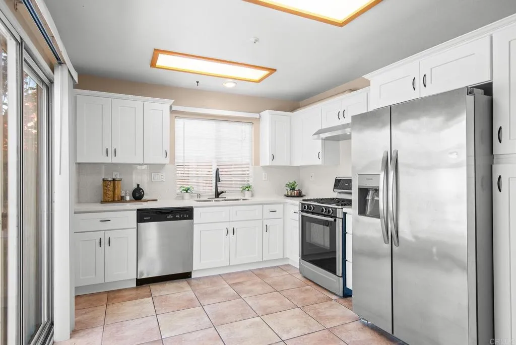 https://cdn.realtyfeed.com/cdn/127/307109620/61a7f4563dd05d3dc860a94f64a3d6c4.webp