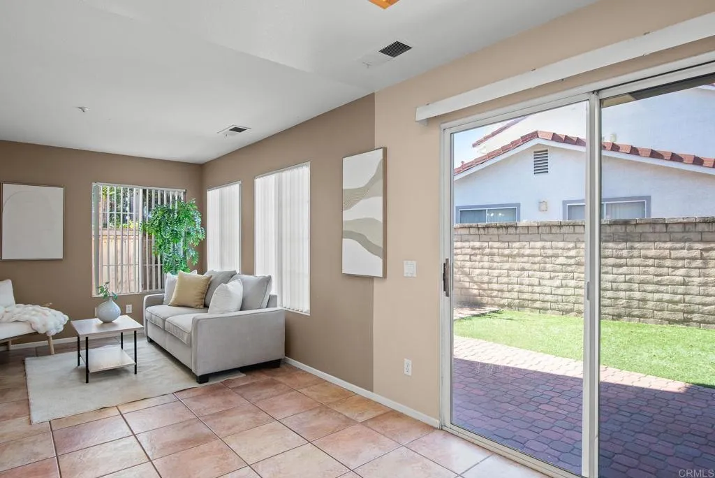 https://cdn.realtyfeed.com/cdn/127/307109620/797039291a8fc9e69334d422bcd38bc6.webp