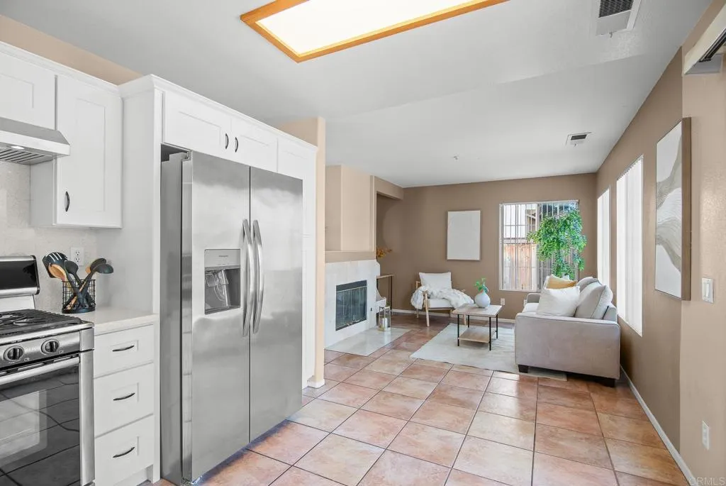 https://cdn.realtyfeed.com/cdn/127/307109620/d8ae605e020caddb47f126789ab9c074.webp