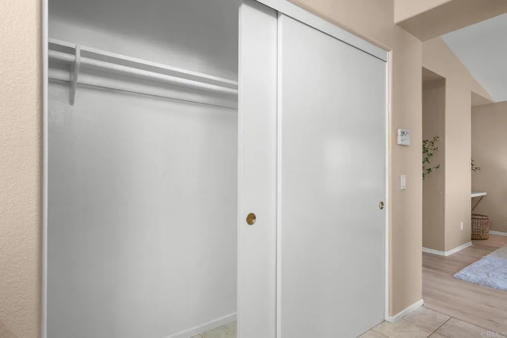 https://cdn.realtyfeed.com/cdn/127/307109620/e366eeafb06de766f5ff2d21b2ea95bc.webp