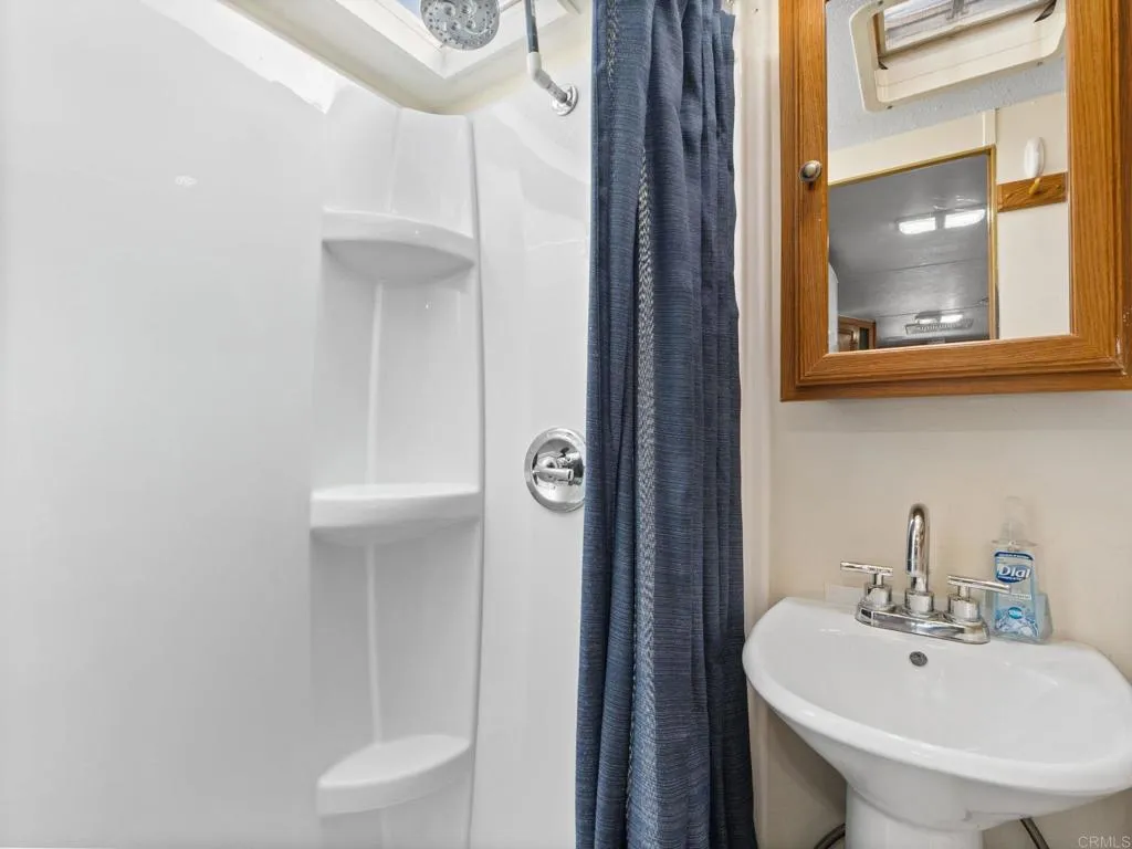 https://cdn.realtyfeed.com/cdn/127/307109658/6ae6dbe065267afa68c43b59a62f9910.webp