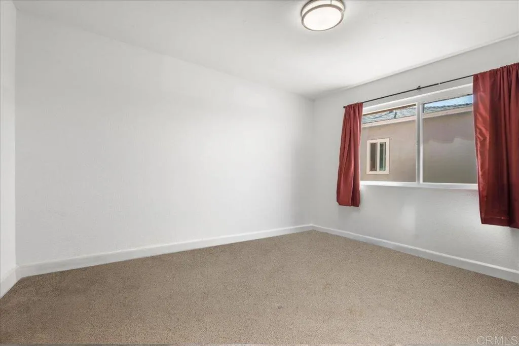 573 Park Way, #6, Chula Vista, CA 91910 573 Park Way, #6, Chula Vista, CA 91910
