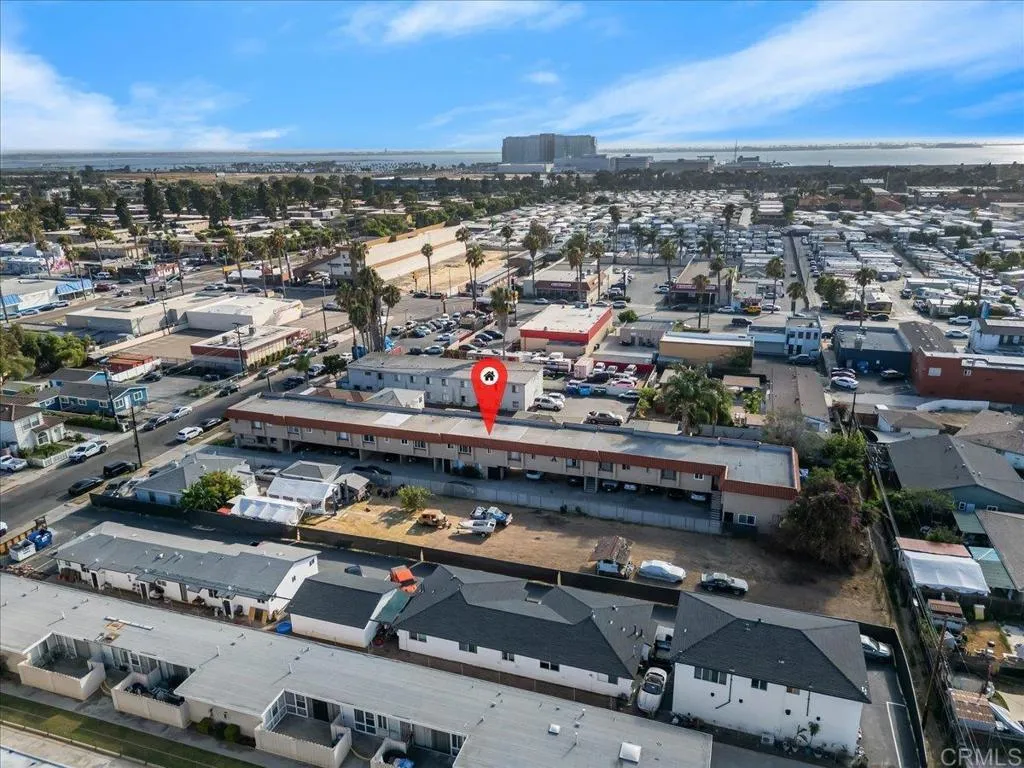 573 Park Way, #6, Chula Vista, CA 91910 573 Park Way, #6, Chula Vista, CA 91910