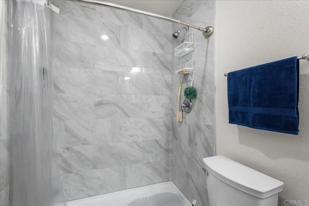 573 Park Way, #6, Chula Vista, CA 91910 573 Park Way, #6, Chula Vista, CA 91910
