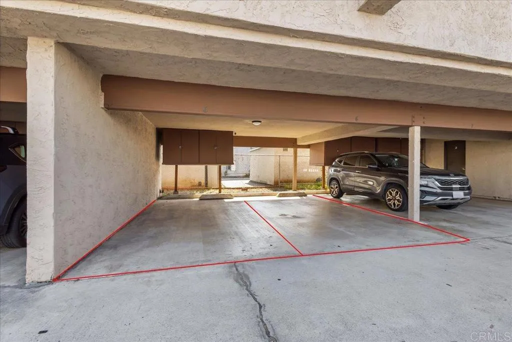 573 Park Way, #6, Chula Vista, CA 91910 573 Park Way, #6, Chula Vista, CA 91910