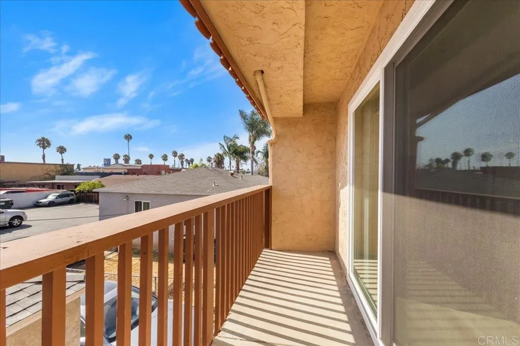 573 Park Way, #6, Chula Vista, CA 91910 573 Park Way, #6, Chula Vista, CA 91910