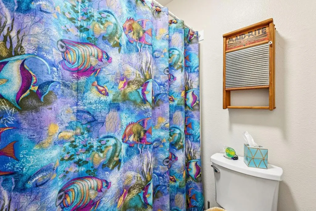 1091 Shadowridge Drive, #114, Vista, CA 92081 1091 Shadowridge Drive, #114, Vista, CA 92081