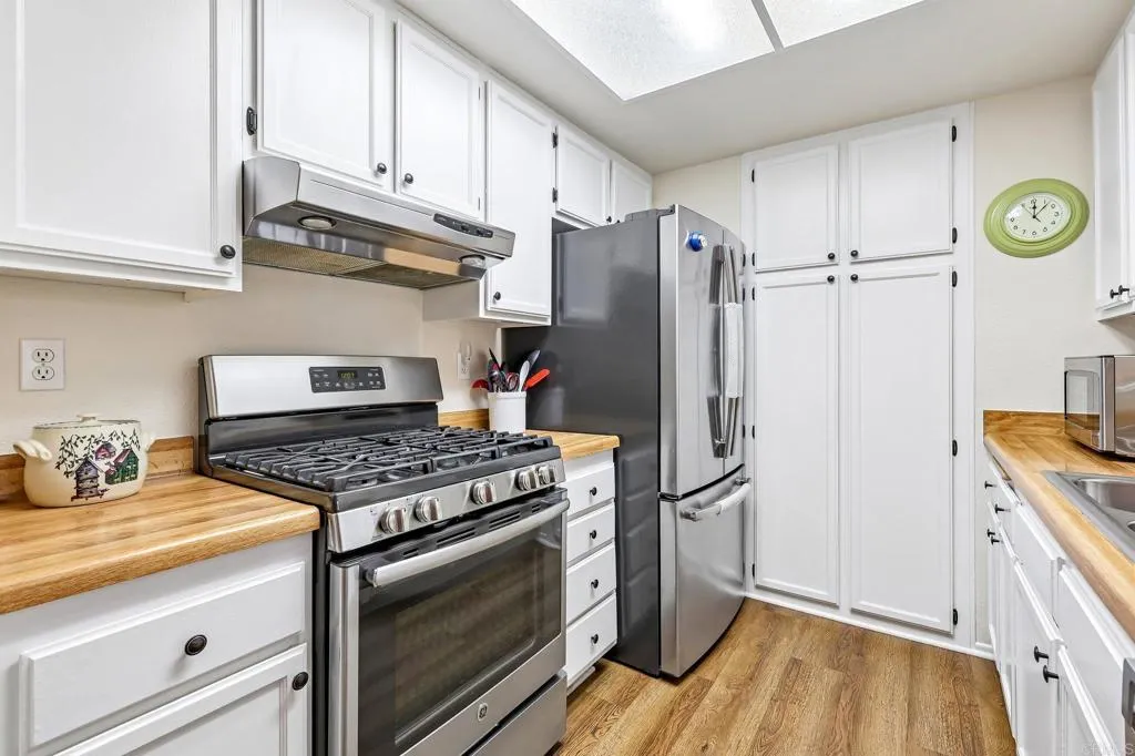 1091 Shadowridge Drive, #114, Vista, CA 92081 1091 Shadowridge Drive, #114, Vista, CA 92081