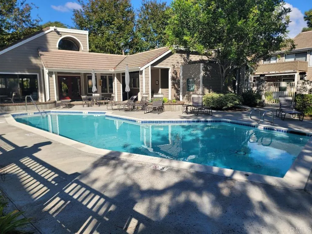 1091 Shadowridge Drive, #114, Vista, CA 92081 1091 Shadowridge Drive, #114, Vista, CA 92081