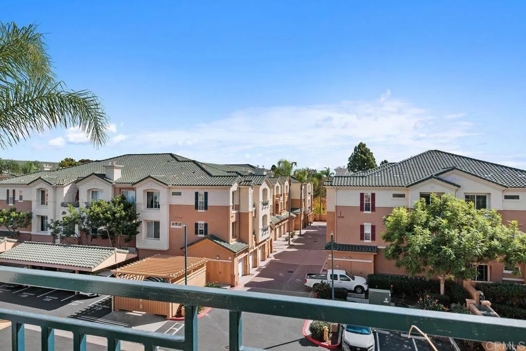 12366 Carmel Country Road, #305, San Diego, CA 92130 12366 Carmel Country Road, #305, San Diego, CA 92130