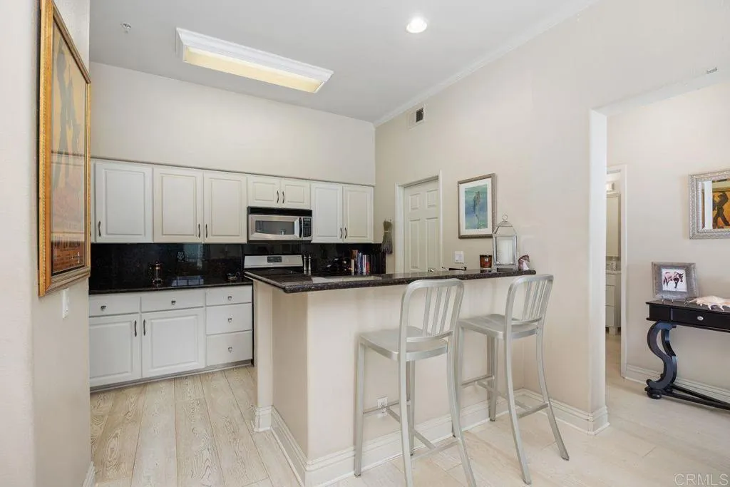 12366 Carmel Country Road, #305, San Diego, CA 92130 12366 Carmel Country Road, #305, San Diego, CA 92130