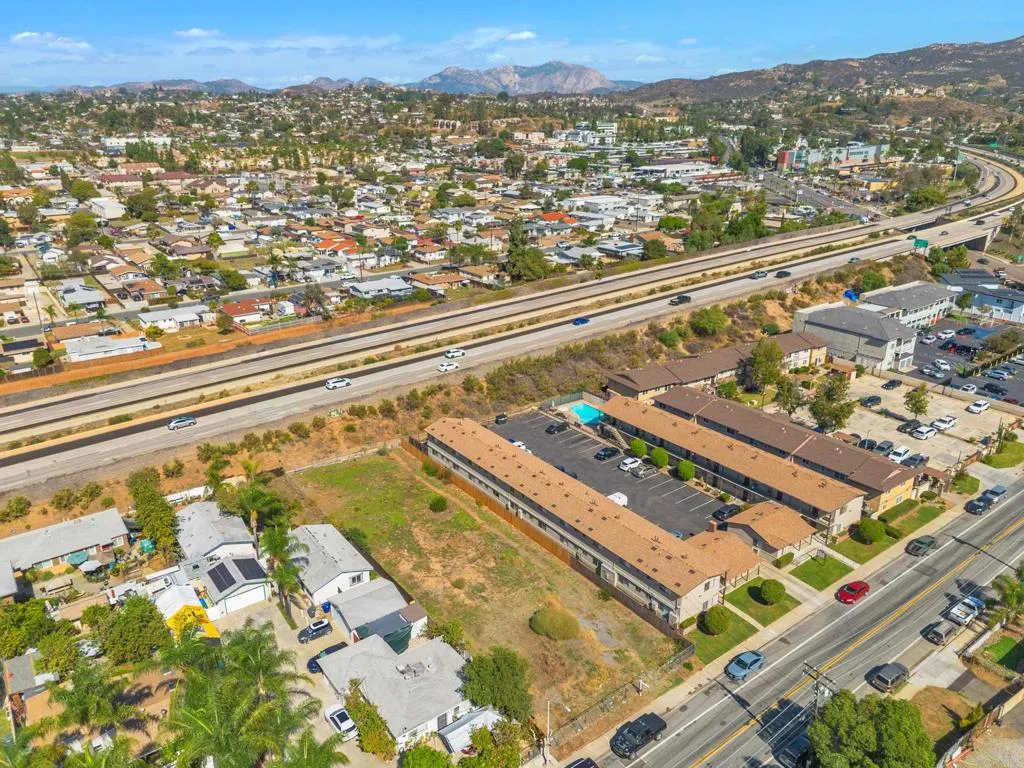 1424 Oakdale Ave, El Cajon, CA 92021 1424 Oakdale Ave, El Cajon, CA 92021