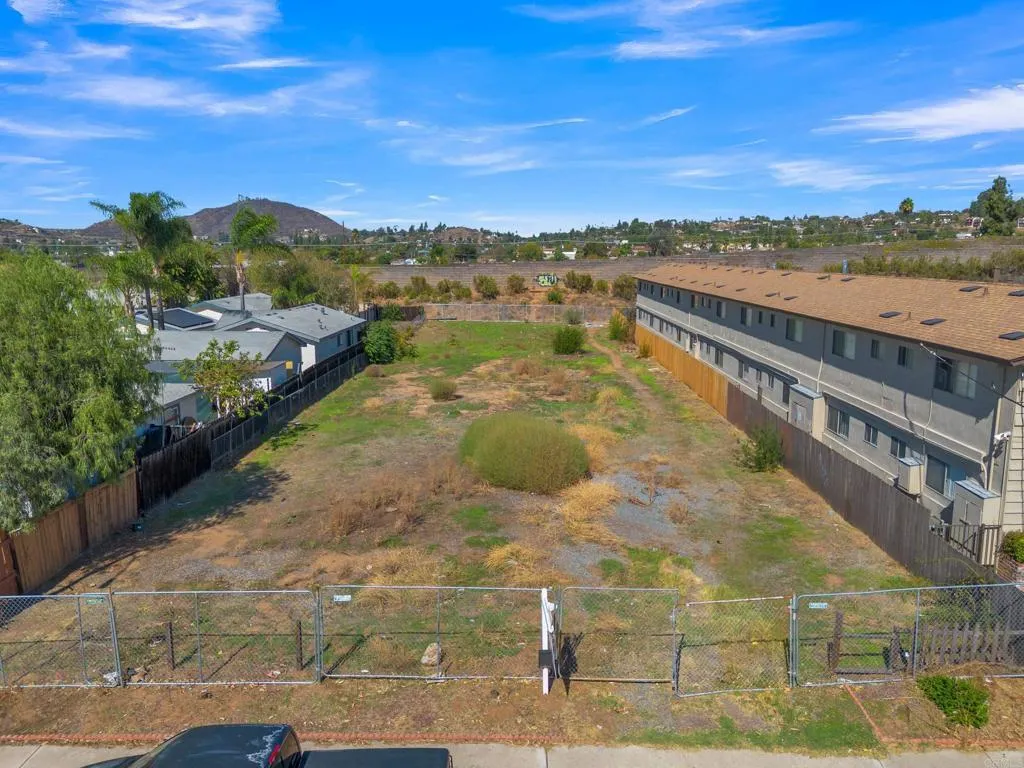 1424 Oakdale Ave, El Cajon, CA 92021 1424 Oakdale Ave, El Cajon, CA 92021