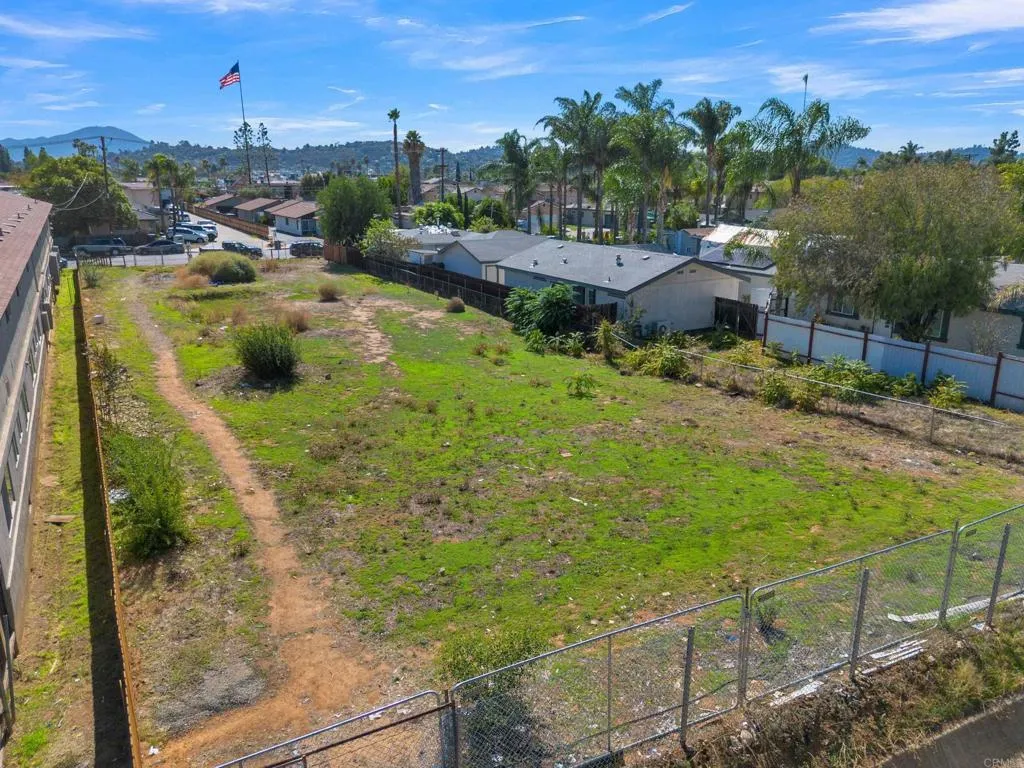 1424 Oakdale Ave, El Cajon, CA 92021 1424 Oakdale Ave, El Cajon, CA 92021
