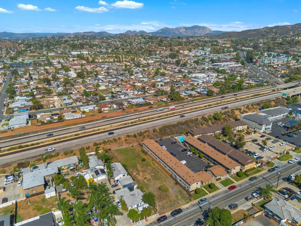 1424 Oakdale Ave, El Cajon, CA 92021 1424 Oakdale Ave, El Cajon, CA 92021
