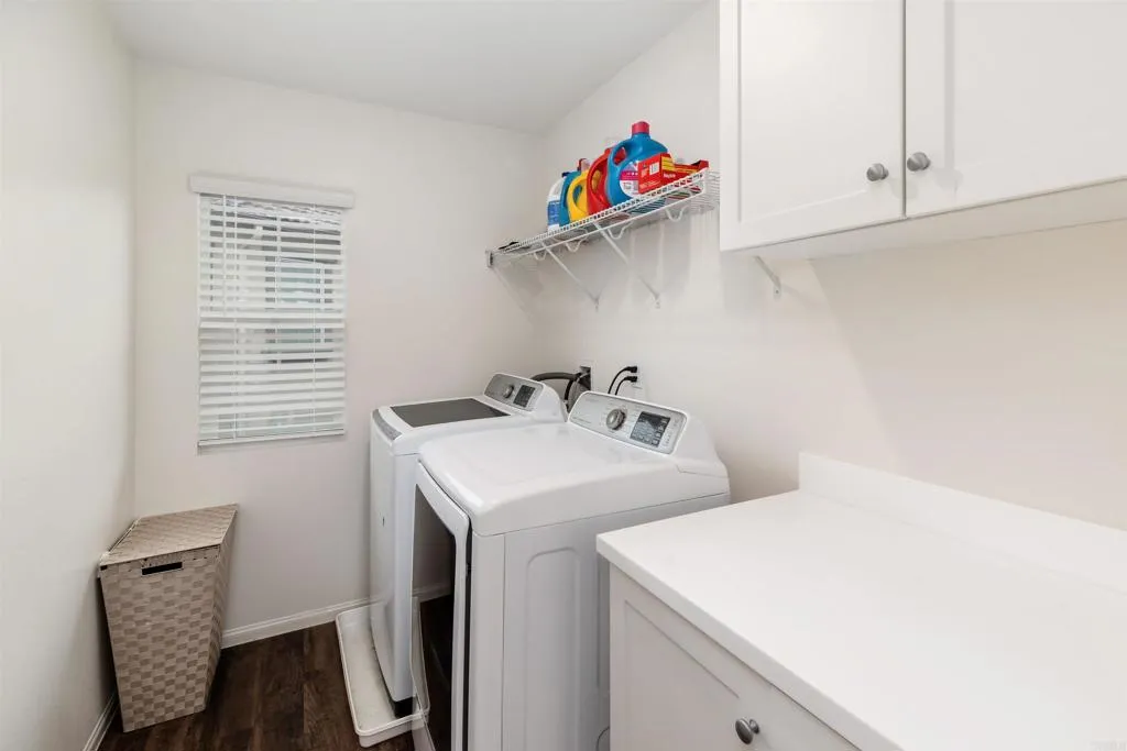275 Camellia Way, Vista, CA 92083