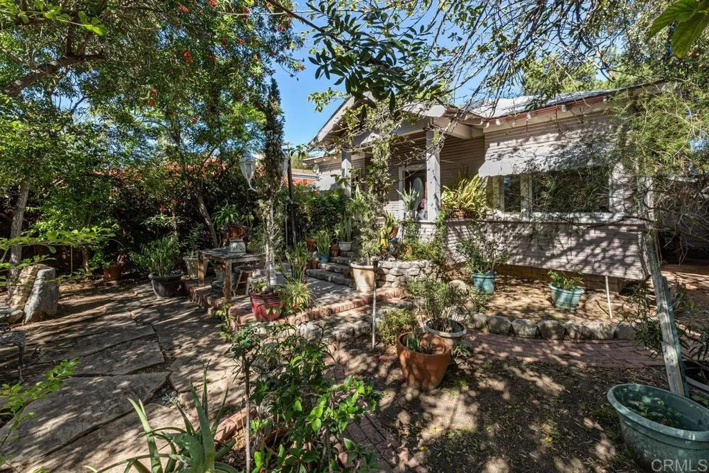 https://cdn.realtyfeed.com/cdn/127/307109780/023dbb03d7ddf3e17d60b217aa0673a9.webp