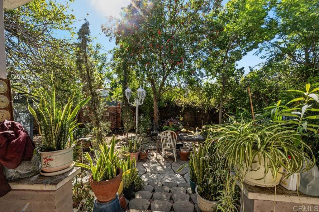 https://cdn.realtyfeed.com/cdn/127/307109780/6aeb429d211e21fe1ad19e6c26124145.webp