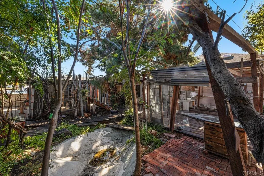 https://cdn.realtyfeed.com/cdn/127/307109780/6f2014c55bd8722ed5e8635645fa7e41.webp