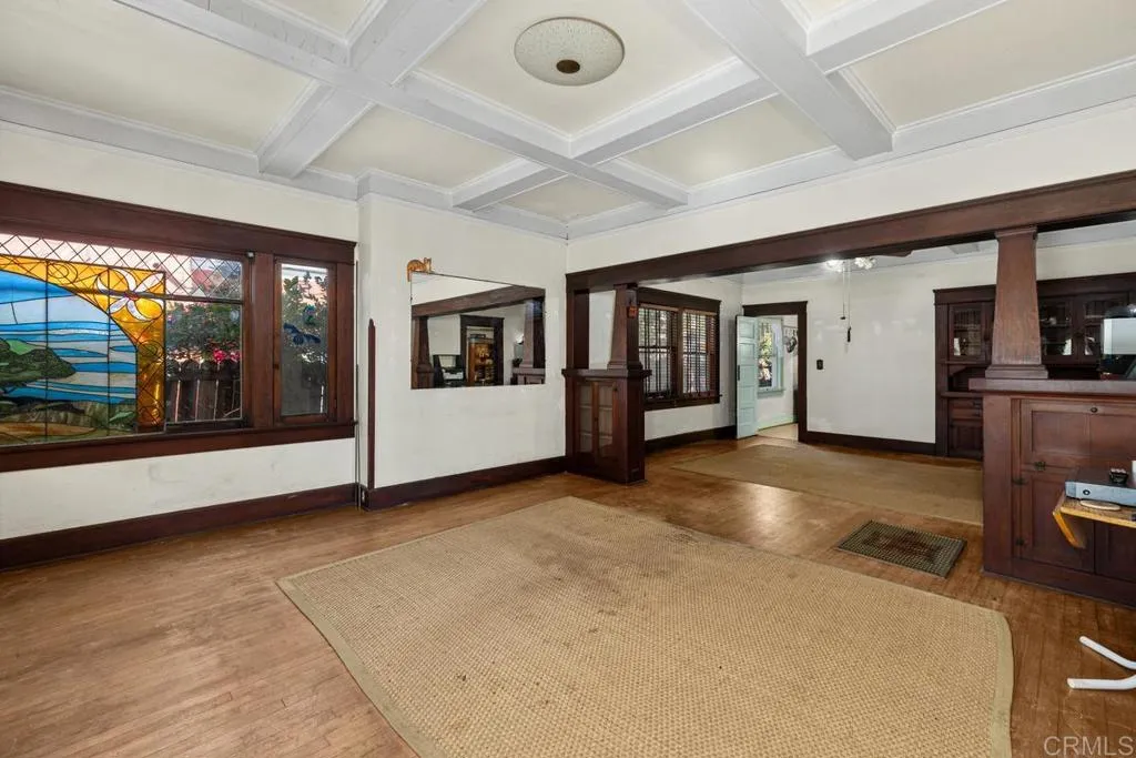 https://cdn.realtyfeed.com/cdn/127/307109780/7109bb3bac1f42d0279ebb2fb7ef6174.webp