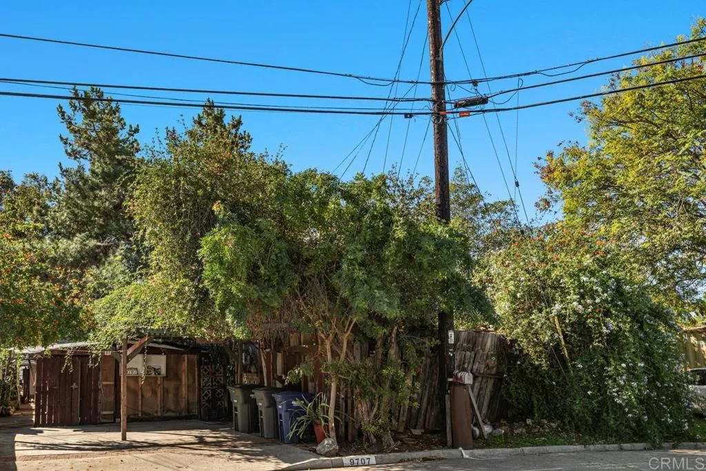 https://cdn.realtyfeed.com/cdn/127/307109780/987ae2fe7fc96d49213062e62b2c2b6f.webp