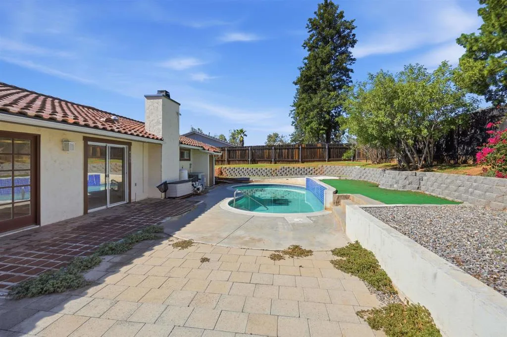 24940 Abalar Way, Ramona, CA 92065 Swimming Pool/Hot Tub/Sauna