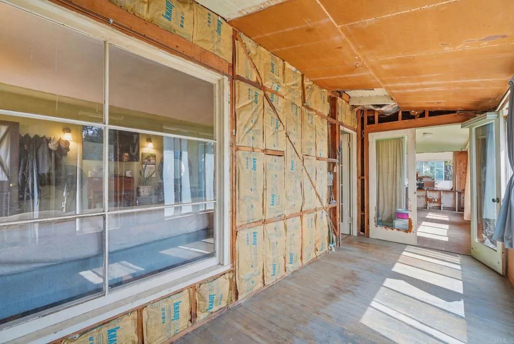 11825 Taia Lane, Lakeside, CA 92040 11825 Taia Lane, Lakeside, CA 92040