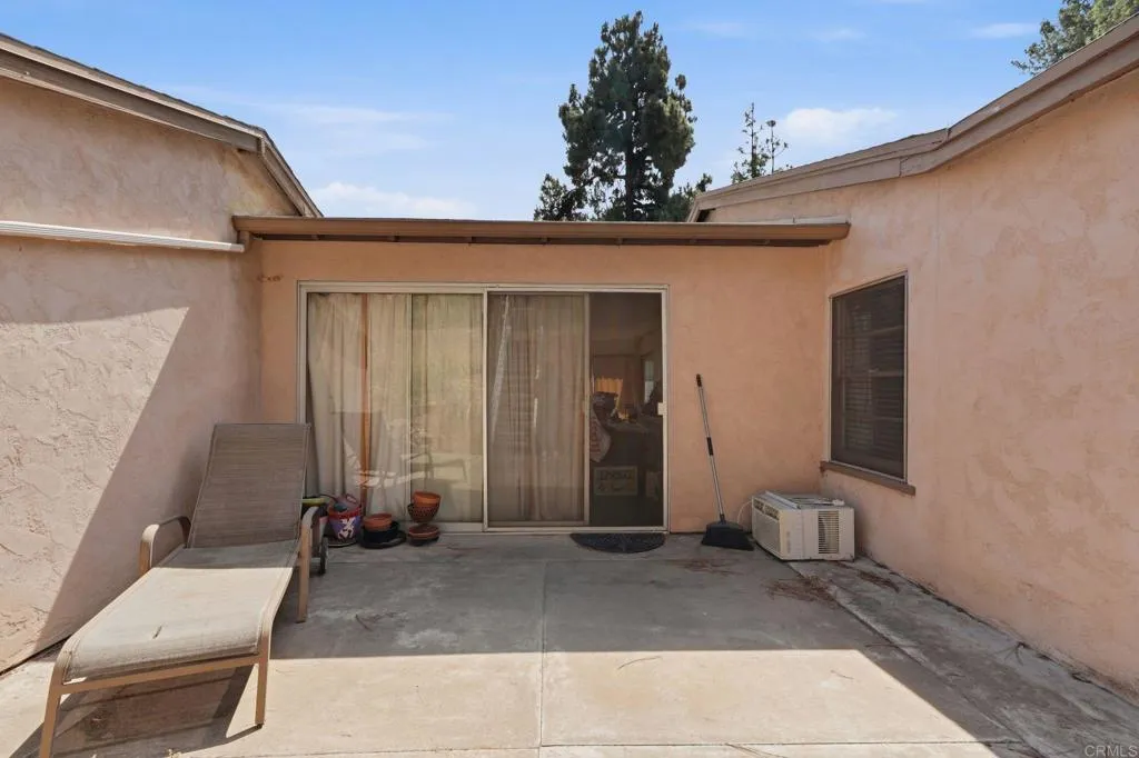 11825 Taia Lane, Lakeside, CA 92040 11825 Taia Lane, Lakeside, CA 92040