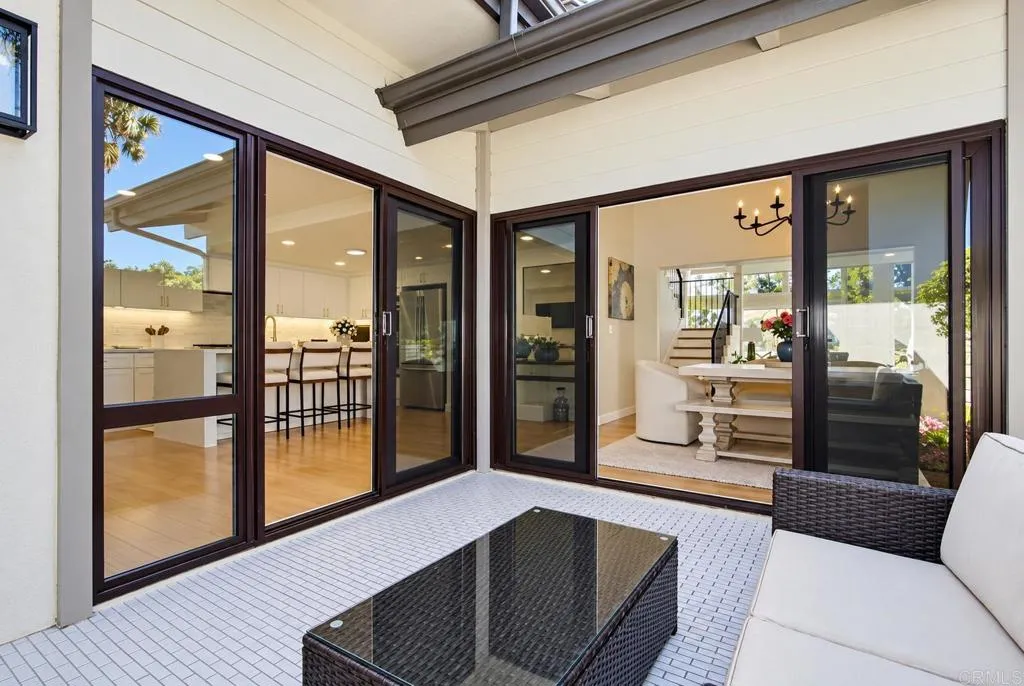 Atrium off Kitchen and Dining area