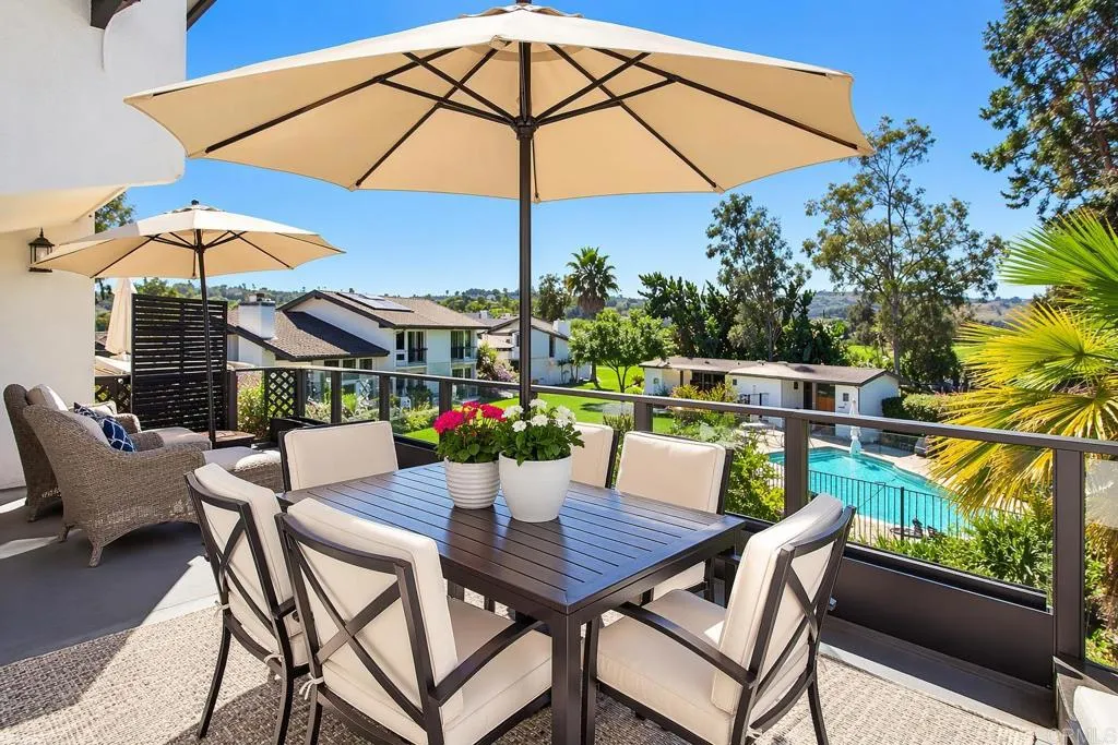 23 Greenview Drive, Carlsbad, CA 92009
