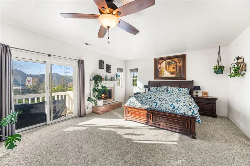 40789 Rock Mountain, Fallbrook, CA 92028 Primary Bedroom with Balcony