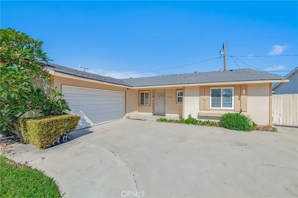 Fullerton, CA 92833